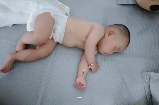 鹤壁宝宝发烧可以喝牛奶吗